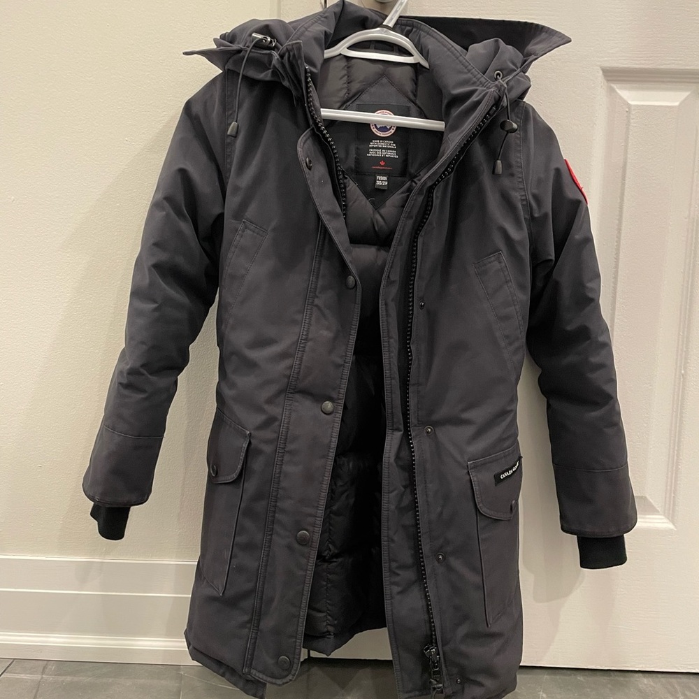 Authentic Navy Canada Goose Jacket Women